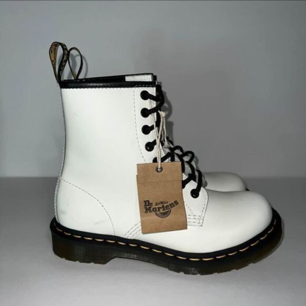Dr. Martens 1460 W Patent Leather  Boots Women’s Sz 6